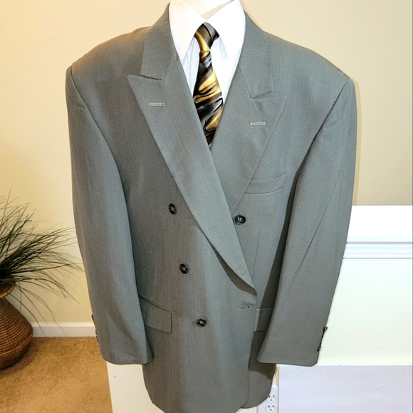 Cellini Linea Uomo | Double Breasted Suit - Picture 3 of 15